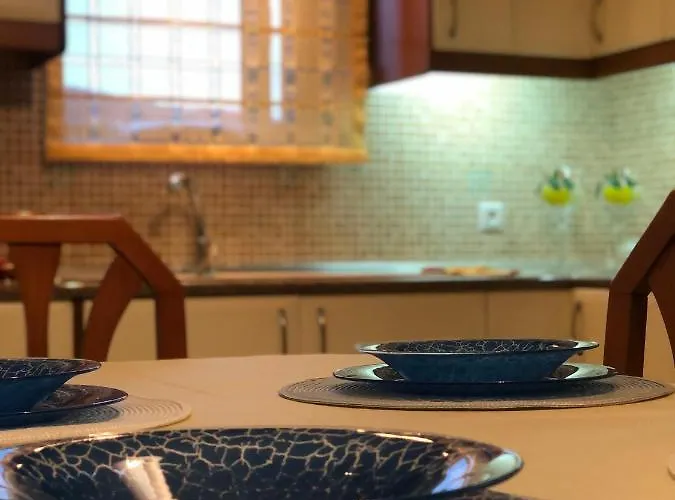 فيلة ενθύμιον نافبليو